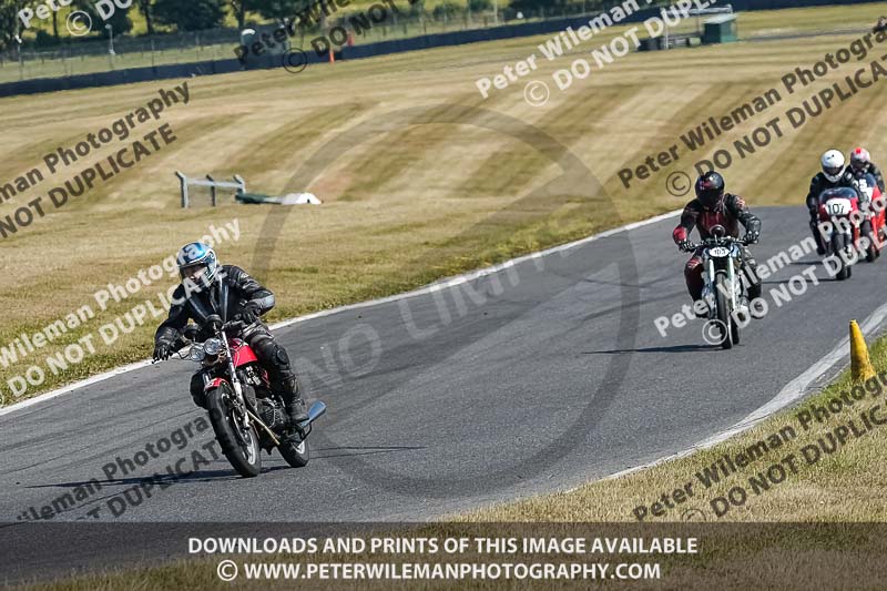 cadwell park;cadwell park photographs;cadwell trackday photographs;enduro digital images;event digital images;eventdigitalimages;peter wileman photography;racing digital images;trackday digital images;trackday photos